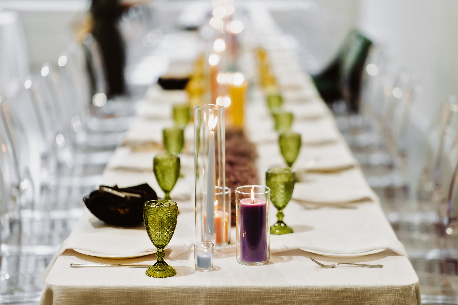 Glassware : Emerald Green Velvet  Après Event Décor and Tent Rental